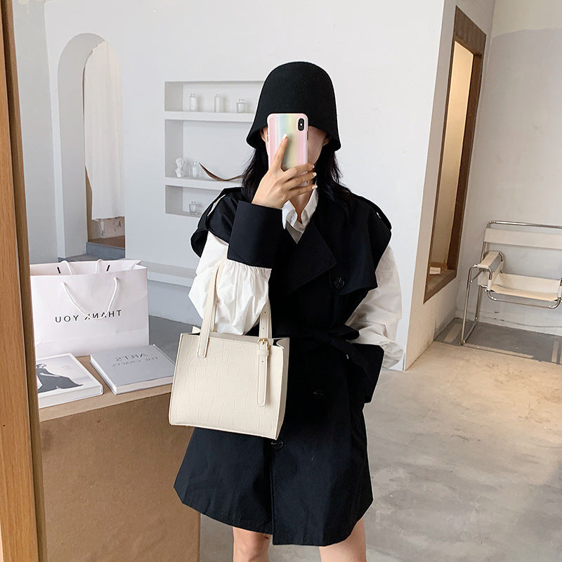 Western style single shoulder handbag Western style single shoulder handbag