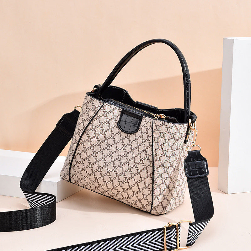 One-shoulder diagonal handbag One-shoulder diagonal handbag