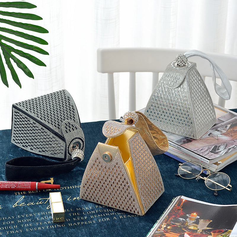 Triangle Handbag Diamond Handbag Banquet Bag Cheongsam Dress Bag Handbag Triangle Handbag Diamond Handbag Banquet Bag Cheongsam Dress Bag Handbag