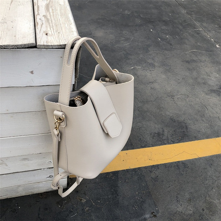 Shoulder messenger handbag Shoulder messenger handbag
