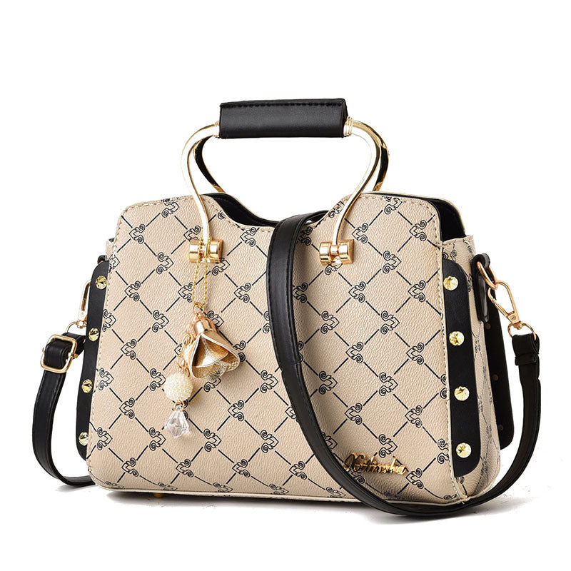 Women's fashion messenger handbag Women's fashion messenger handbag