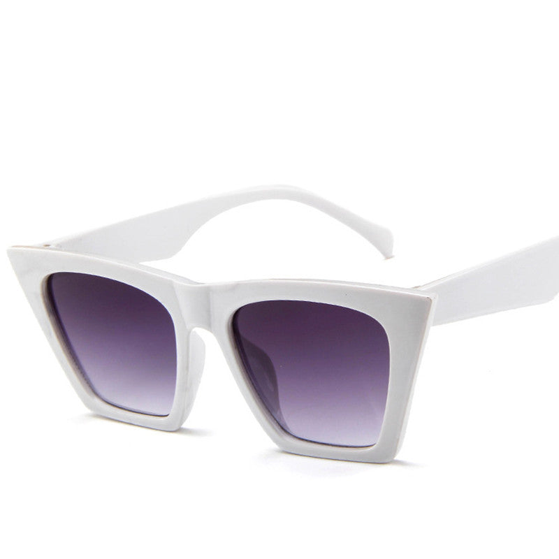 European and American Fashion Sunglasses Men and Women Retro Sunglasses European and American Fashion Sunglasses Men and Women Retro Sunglasses