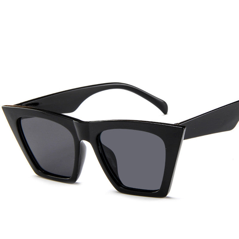 European and American Fashion Sunglasses Men and Women Retro Sunglasses European and American Fashion Sunglasses Men and Women Retro Sunglasses