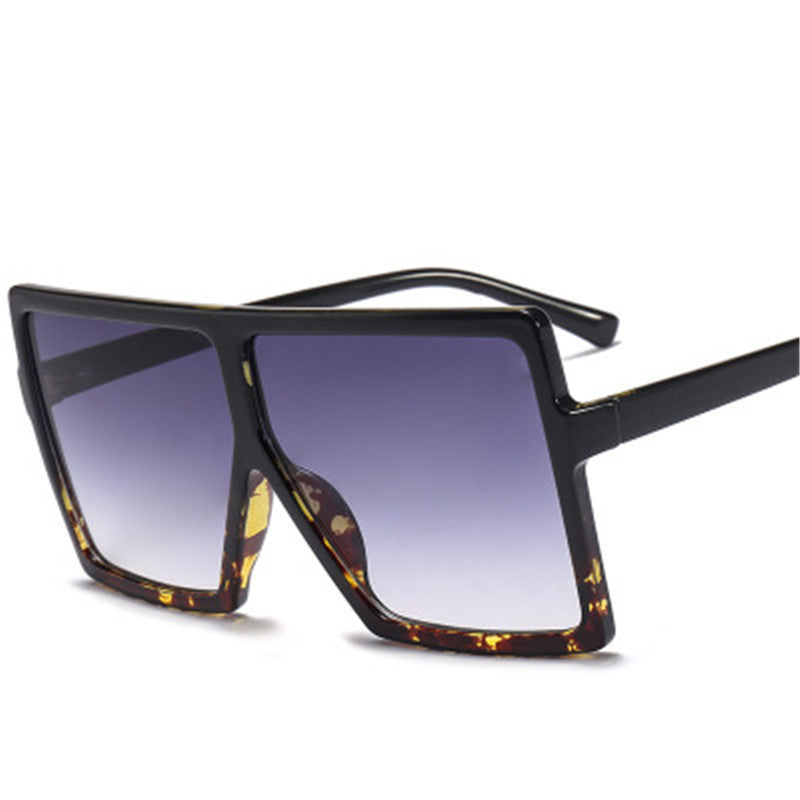 Trendy Men and Women Fashion Hundred Tower Square Sunglasses Trendy Men and Women Fashion Hundred Tower Square Sunglasses