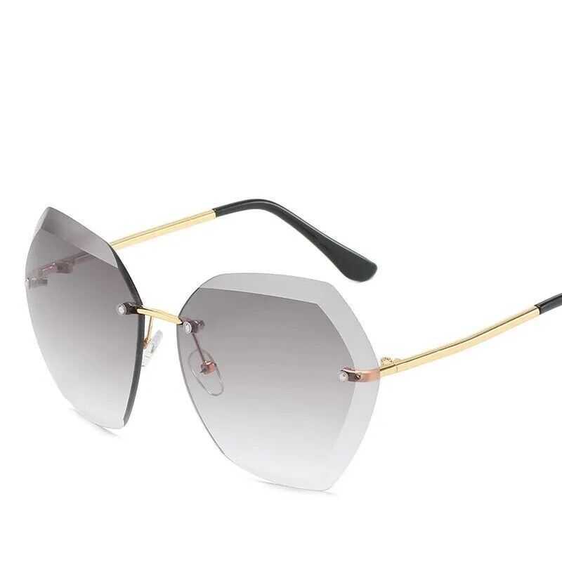 Diamond-Studded Sunglasses Women Anti-Sunglasses Women Fashion Round Face Driving Travel Glasses Korean Trend Diamond-Studded Sunglasses Women Anti-Sunglasses Women Fashion Round Face Driving Travel Glasses Korean Trend