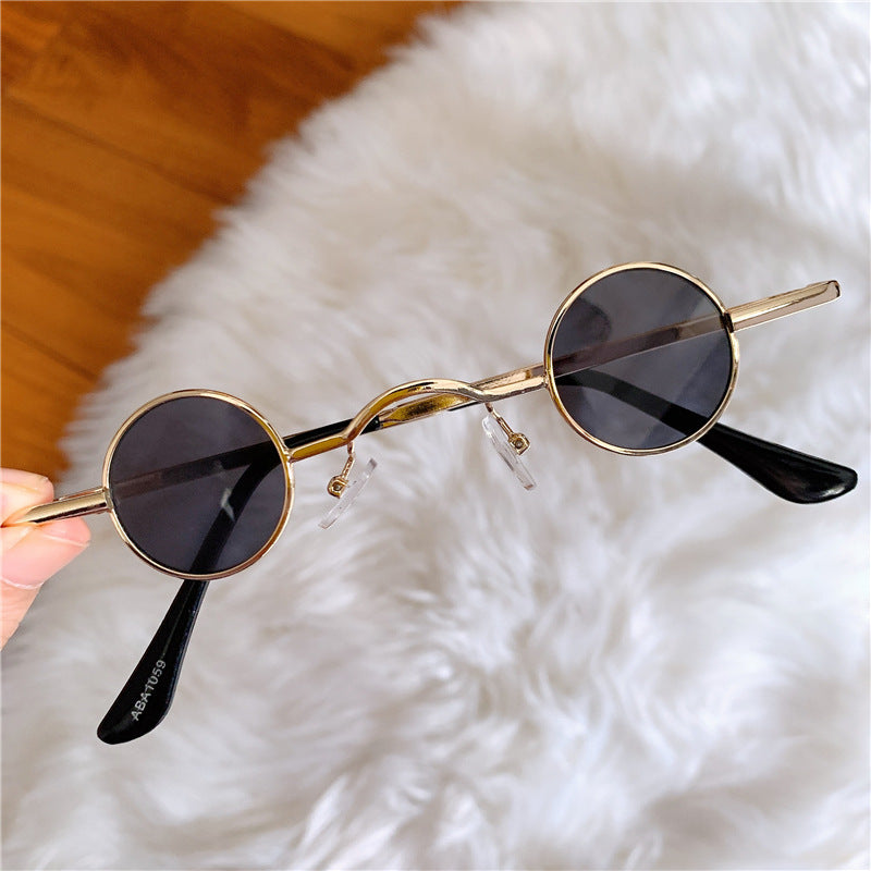 Retro Sunglasses For Men And Women With Super Small Frame Retro Sunglasses For Men And Women With Super Small Frame