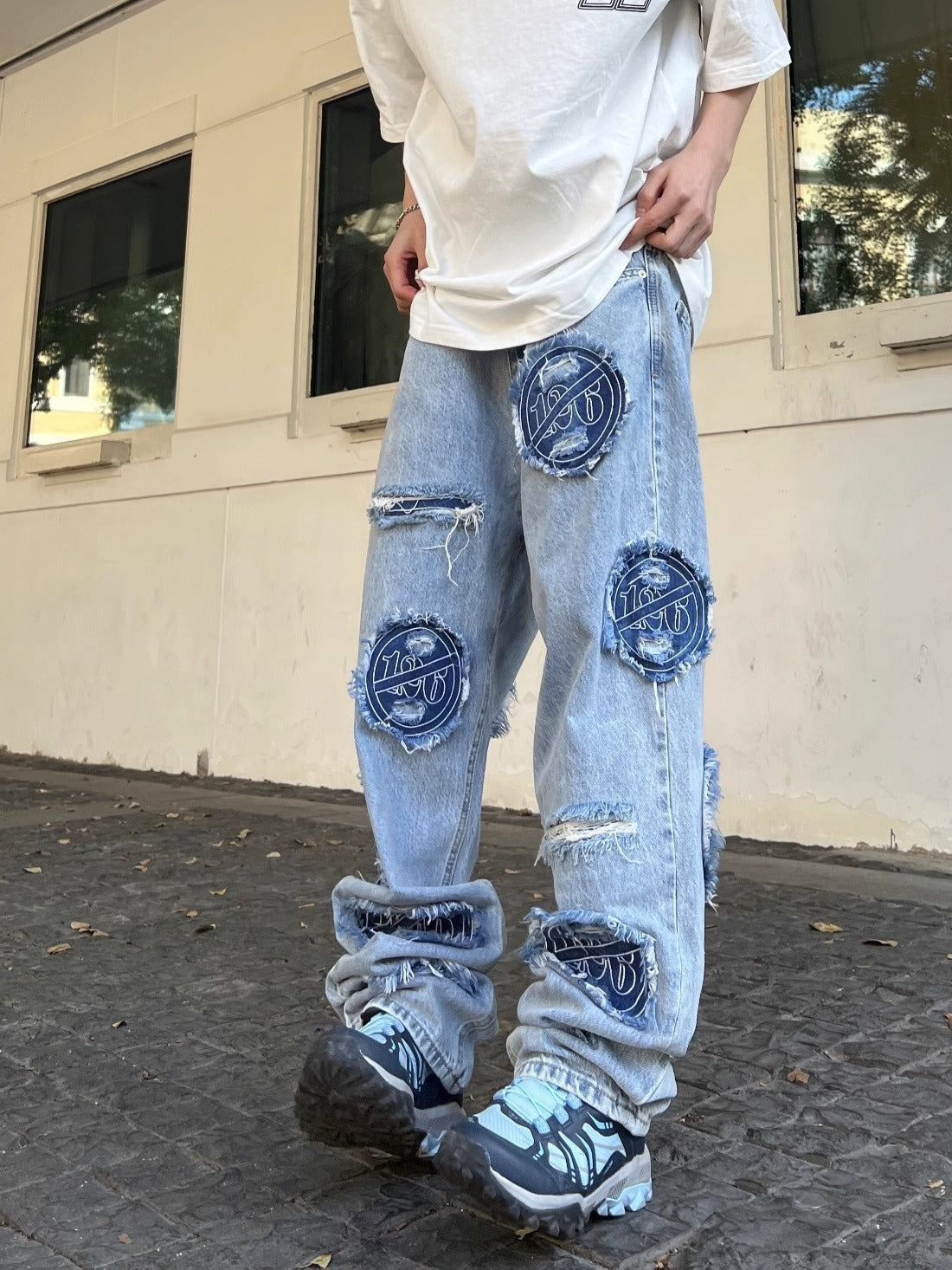 American Retro Washed Ripped Jeans For Men American Retro Washed Ripped Jeans For Men