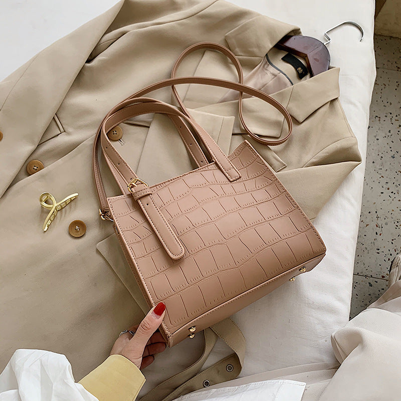Western style single shoulder handbag Western style single shoulder handbag