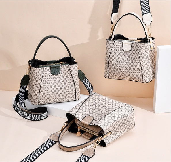 One-shoulder diagonal handbag One-shoulder diagonal handbag