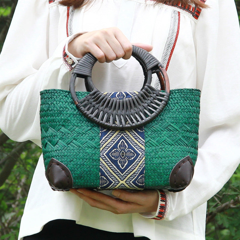 Vintage handmade straw handbag Vintage handmade straw handbag