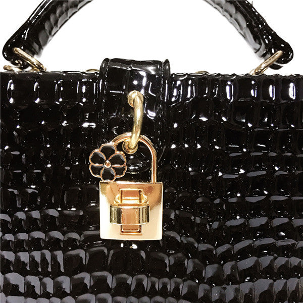 Python print handbag Python print handbag
