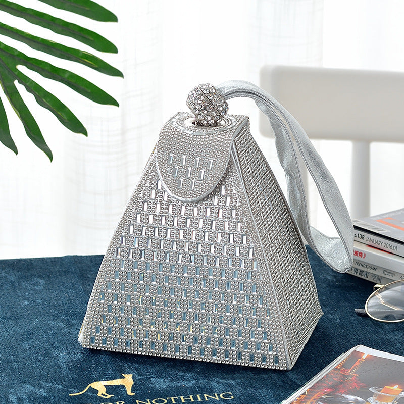 Triangle Handbag Diamond Handbag Banquet Bag Cheongsam Dress Bag Handbag Triangle Handbag Diamond Handbag Banquet Bag Cheongsam Dress Bag Handbag