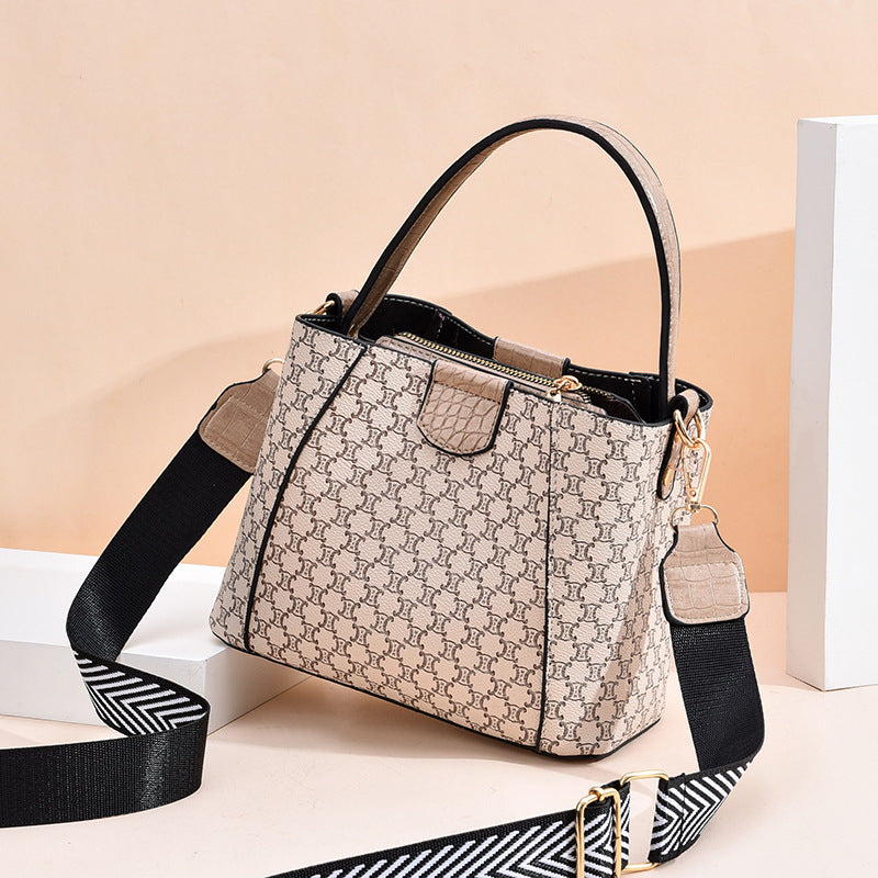 One-shoulder diagonal handbag One-shoulder diagonal handbag