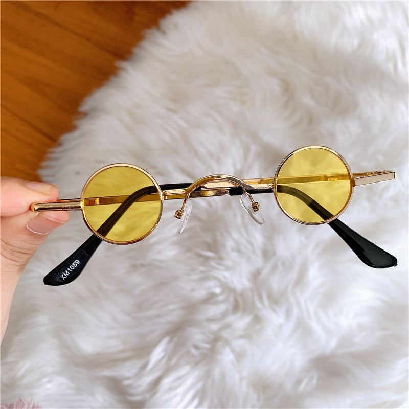Retro Sunglasses For Men And Women With Super Small Frame Retro Sunglasses For Men And Women With Super Small Frame