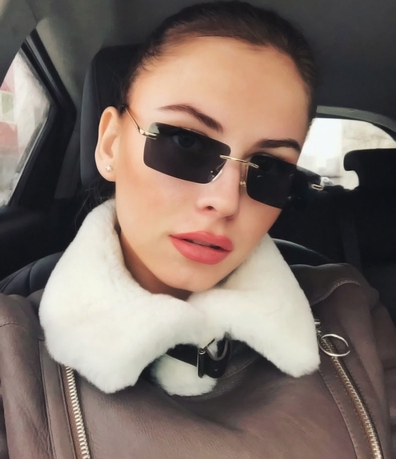 Female sunglasses in small frame sunglasses Female sunglasses in small frame sunglasses