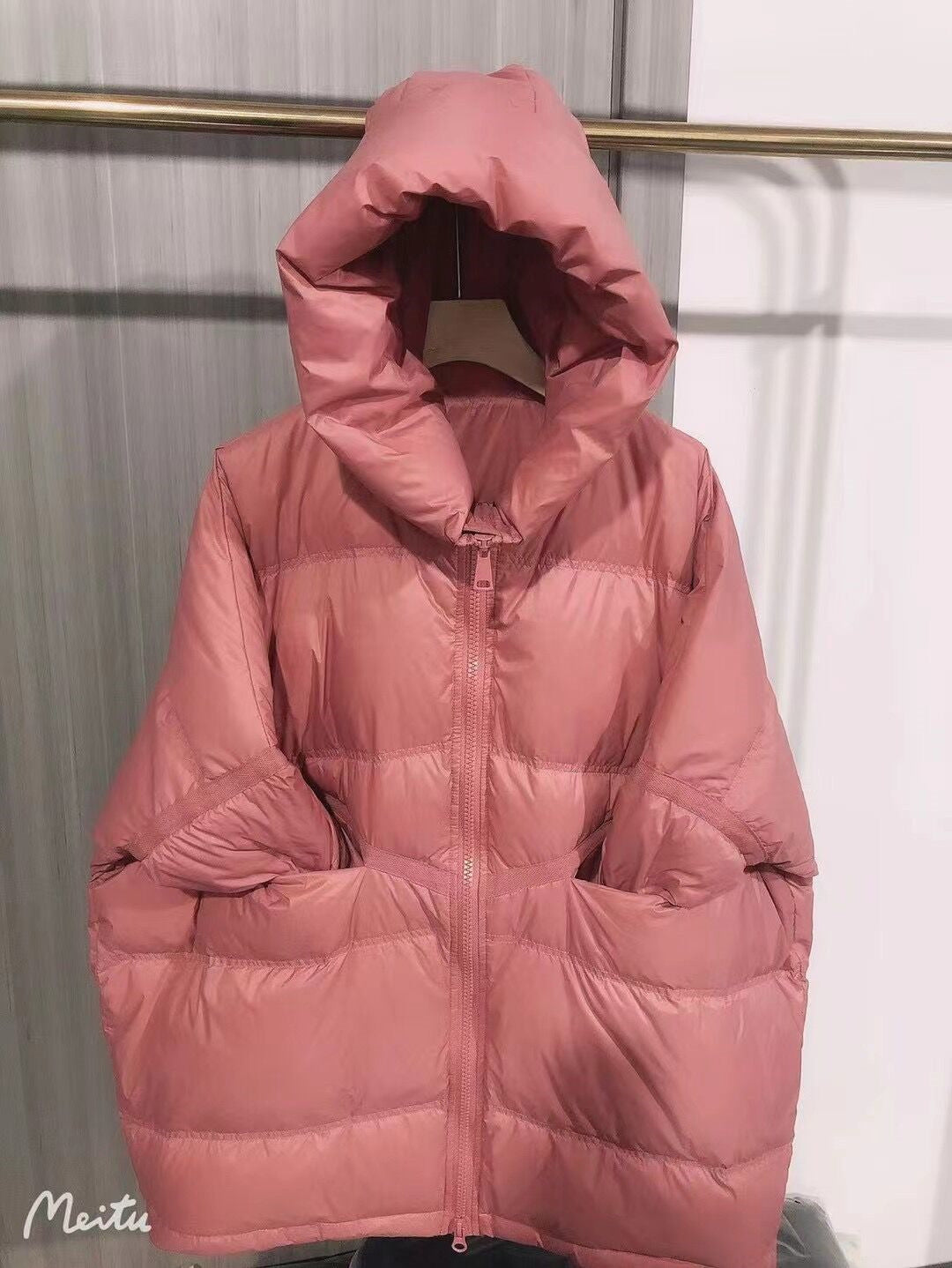 Women's Mid-length Hooded Loose Thick White Duck Down Winter Coat Women's Mid-length Hooded Loose Thick White Duck Down Winter Coat