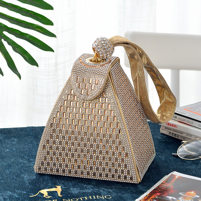 Triangle Handbag Diamond Handbag Banquet Bag Cheongsam Dress Bag Handbag Triangle Handbag Diamond Handbag Banquet Bag Cheongsam Dress Bag Handbag