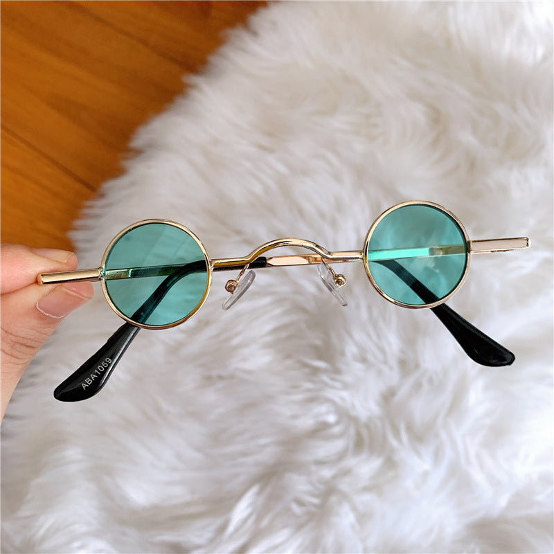 Retro Sunglasses For Men And Women With Super Small Frame Retro Sunglasses For Men And Women With Super Small Frame