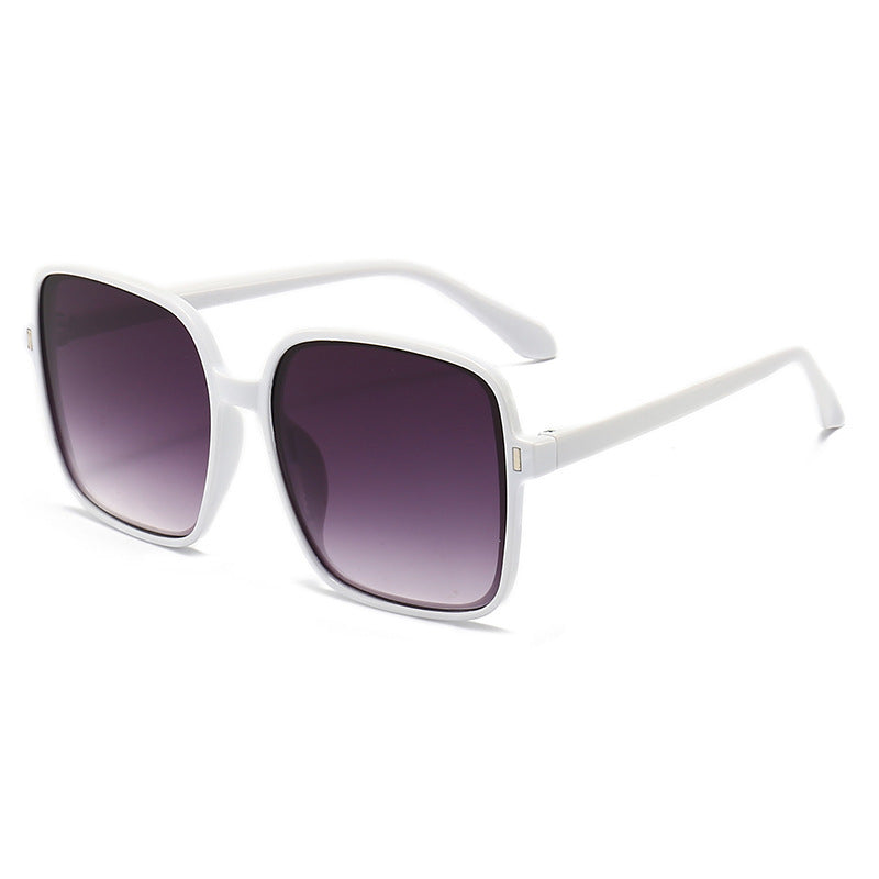 Men And Women With Fashion Simple Sunglasses Men And Women With Fashion Simple Sunglasses