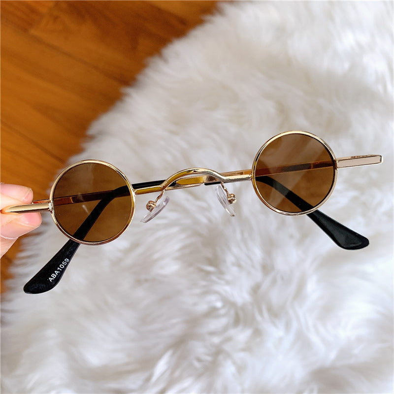 Retro Sunglasses For Men And Women With Super Small Frame Retro Sunglasses For Men And Women With Super Small Frame