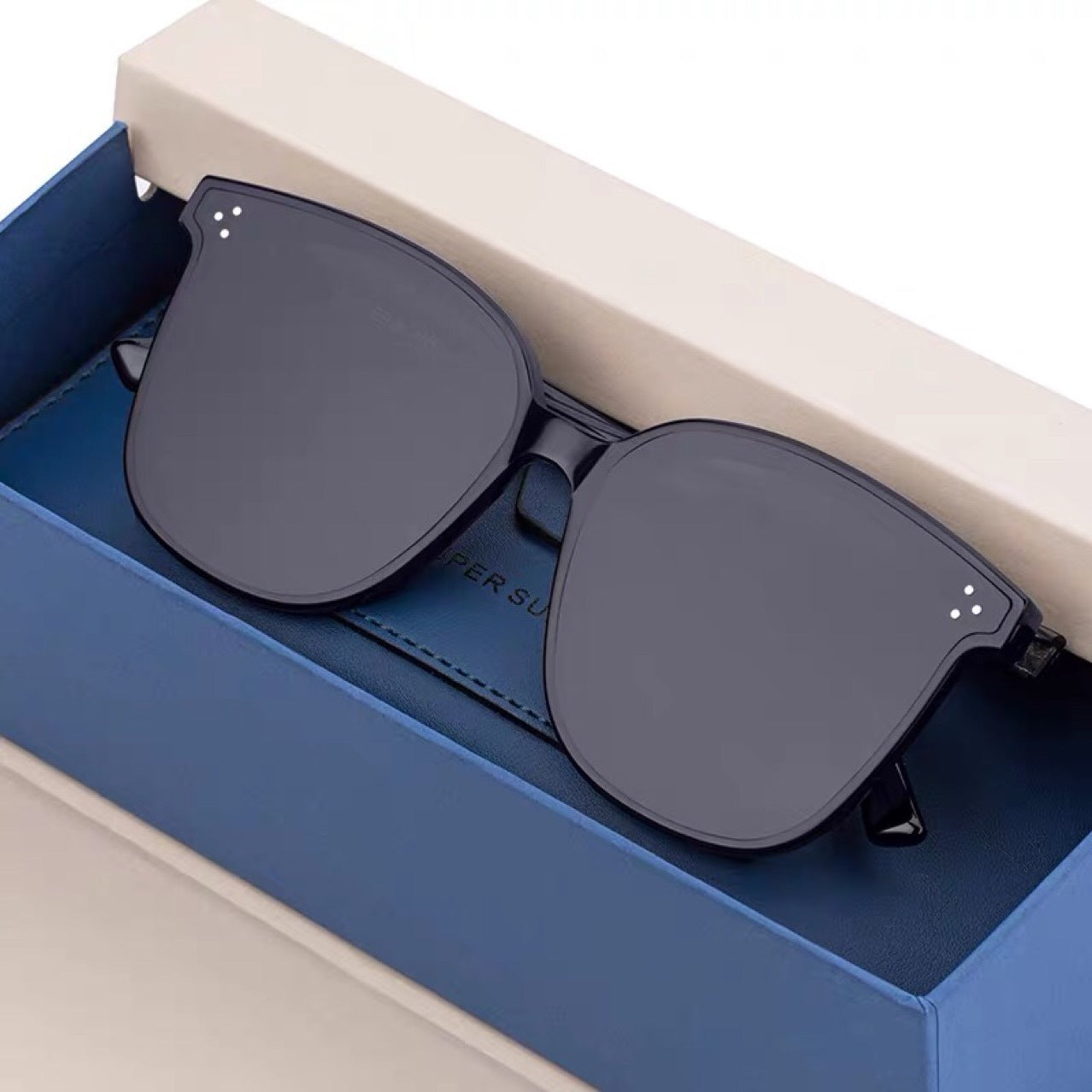 Uv Protective Sunglasses For Both Men And Women Uv Protective Sunglasses For Both Men And Women