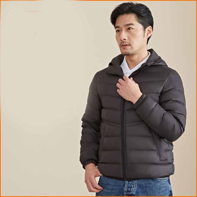 Men's Hooded Lightweight Short Down Jacket Men's Hooded Lightweight Short Down Jacket