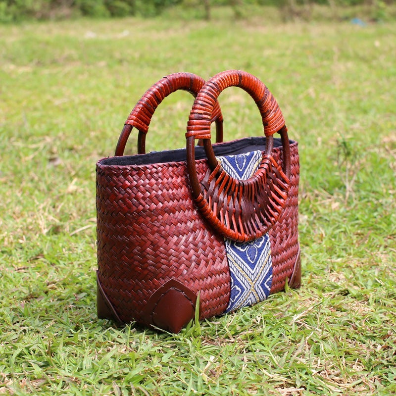 Vintage handmade straw handbag Vintage handmade straw handbag