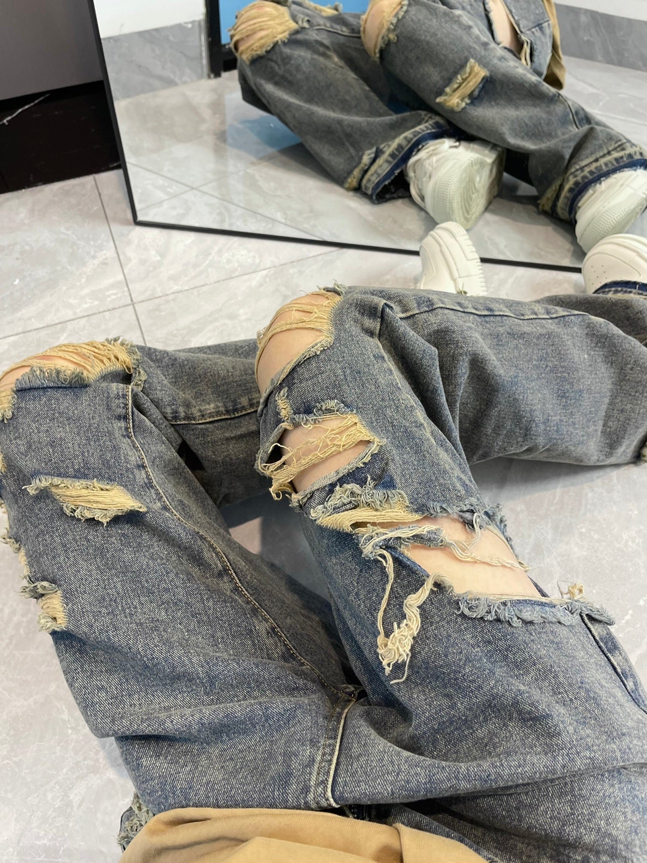 Hiphop Ripped Jeans For Women With Loose Wide Legs Hiphop Ripped Jeans For Women With Loose Wide Legs