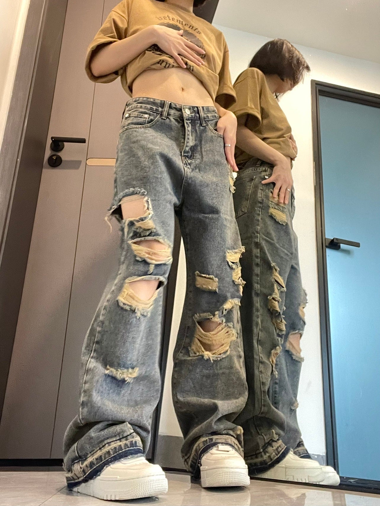 Hiphop Ripped Jeans For Women With Loose Wide Legs Hiphop Ripped Jeans For Women With Loose Wide Legs