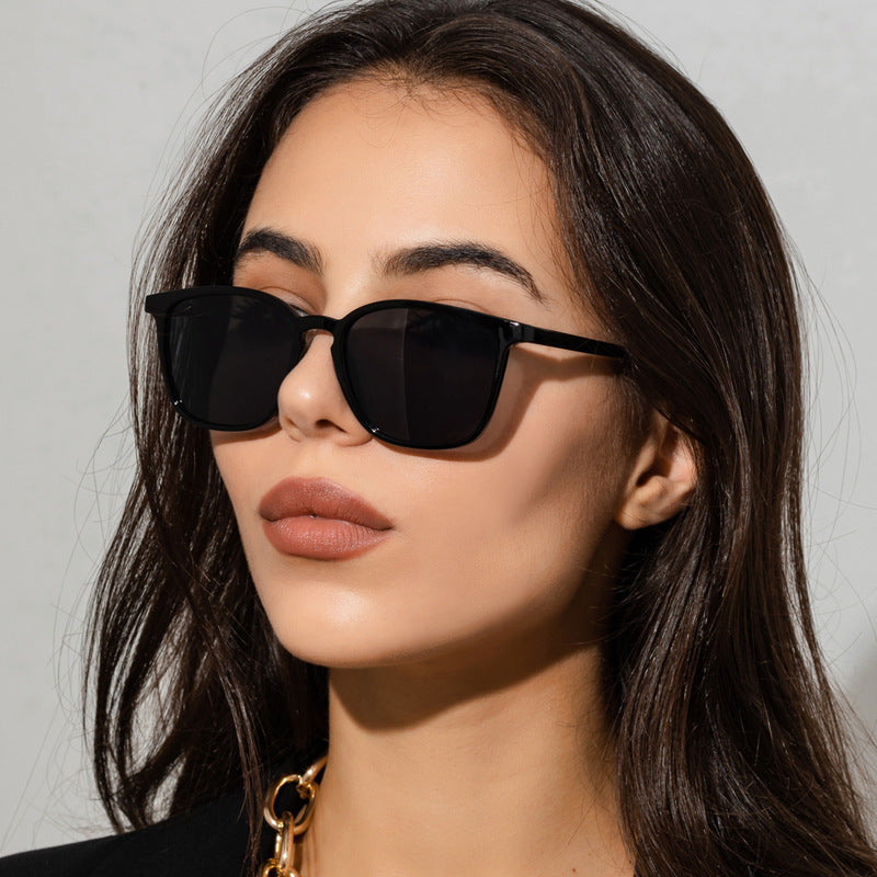 Simple Retro Sunglasses For Men And Women Simple Retro Sunglasses For Men And Women