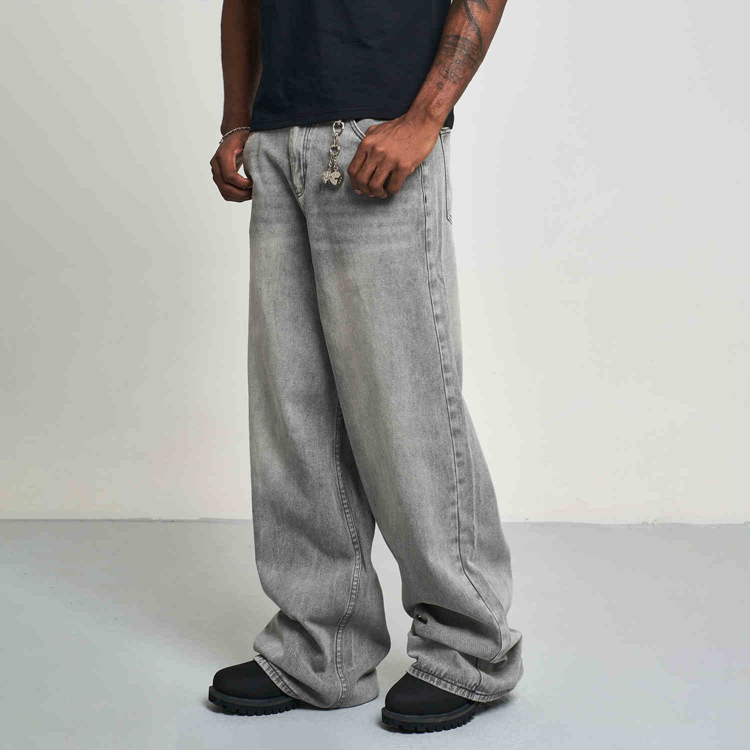 Loose Jeans Silver Gray Straight-leg Pants Loose Jeans Silver Gray Straight-leg Pants