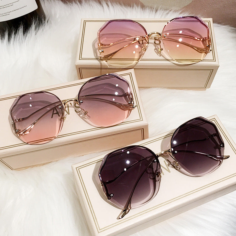 Fashionable UV Protection Sunglasses For Women Fashionable UV Protection Sunglasses For Women