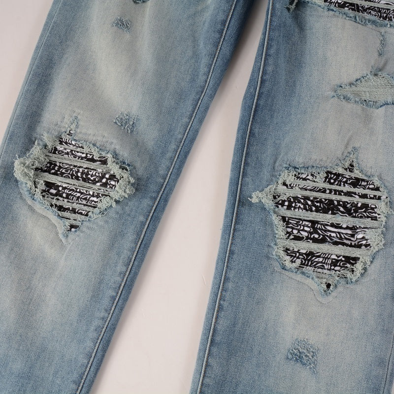 Cashew Flower Printed Patch Slim Fitting Light Colored Jeans For Men Cashew Flower Printed Patch Slim Fitting Light Colored Jeans For Men