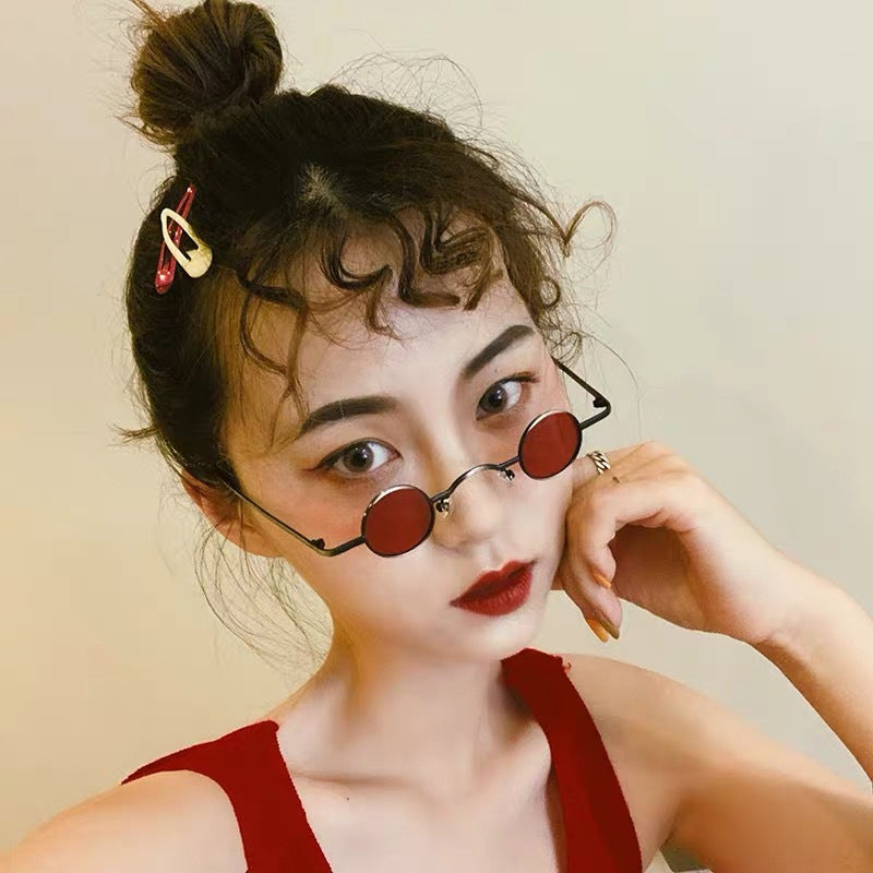 Retro Sunglasses For Men And Women With Super Small Frame Retro Sunglasses For Men And Women With Super Small Frame