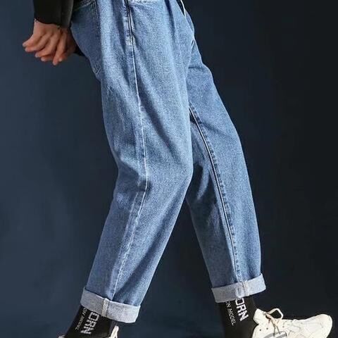 Butterfly Embroidered Torn Jeans For Men Butterfly Embroidered Torn Jeans For Men