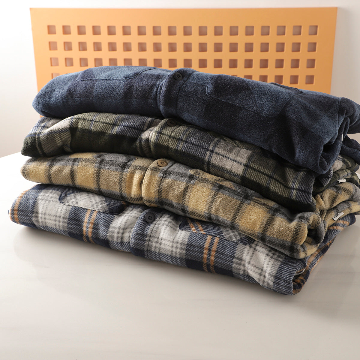 Autumn And Winter Fleece-lined Warm Composite Lambswool Plaid Shirt Cotton-padded Coat Autumn And Winter Fleece-lined Warm Composite Lambswool Plaid Shirt Cotton-padded Coat