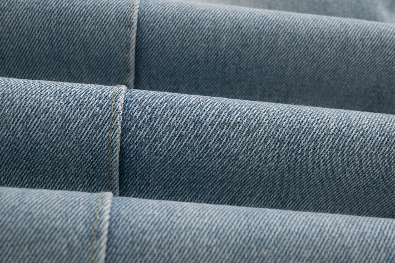 Washed And Faded Denim Trousers Men's Fashion Washed And Faded Denim Trousers Men's Fashion