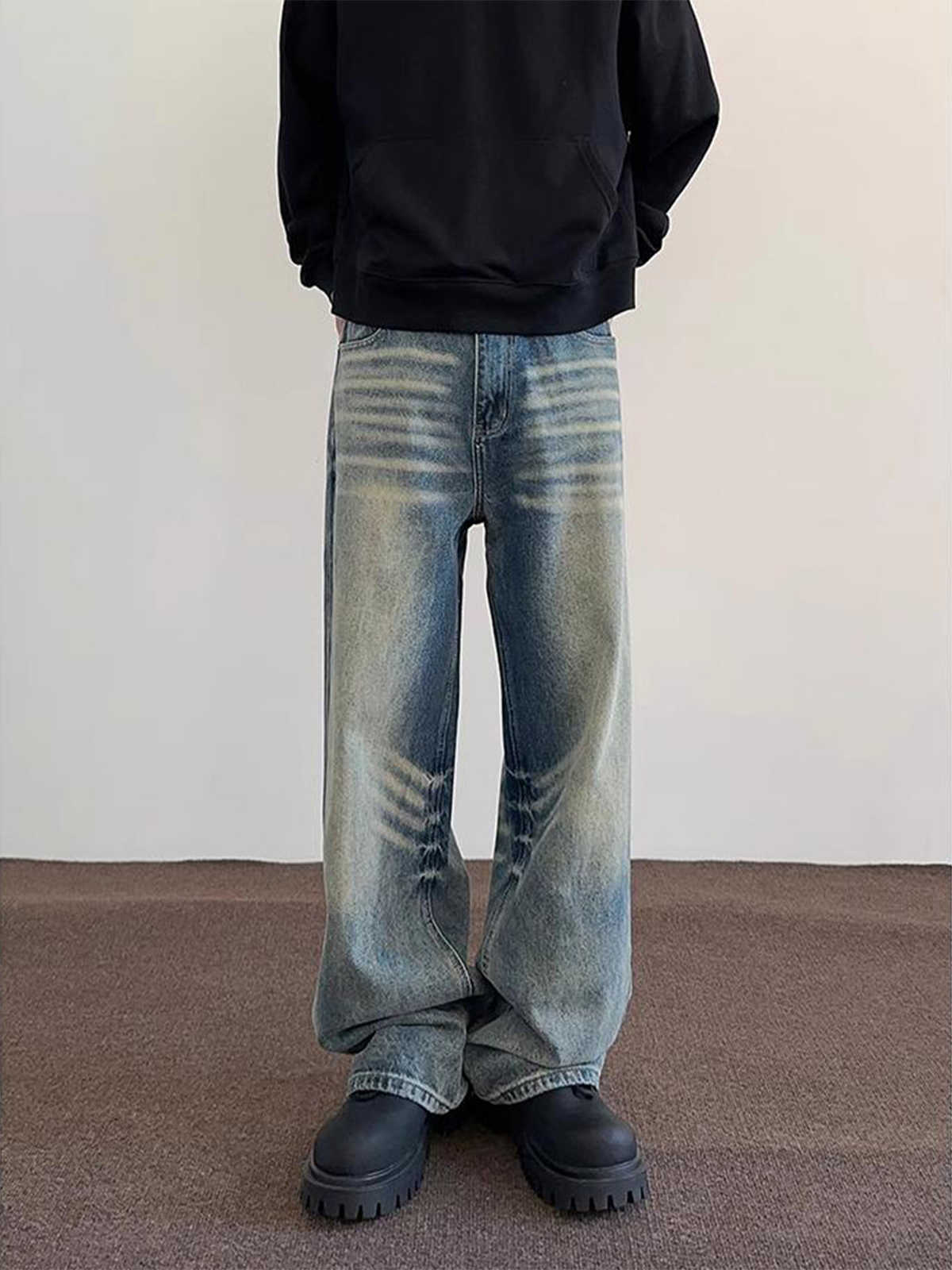 Men's Loose Straight Washed-out Vintage Jeans With Whiskers Men's Loose Straight Washed-out Vintage Jeans With Whiskers