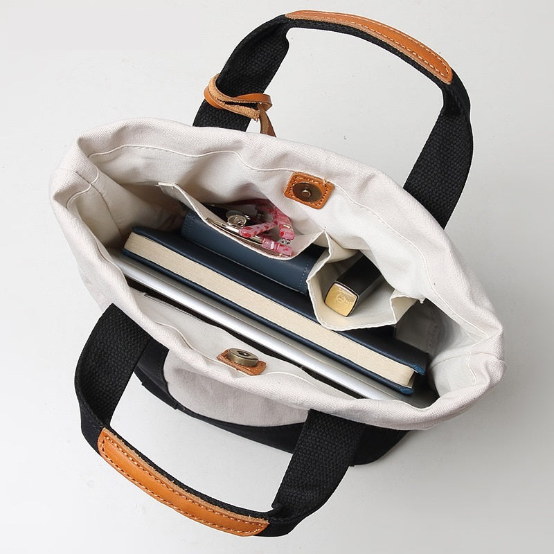 Simple and versatile handbag