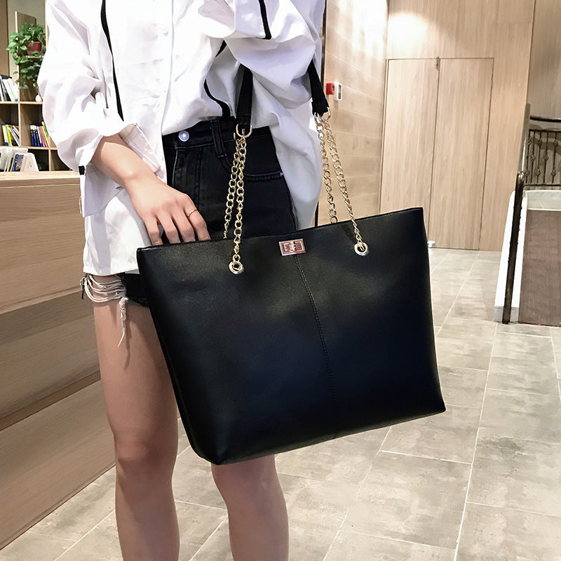 Chain shoulder bag handbag