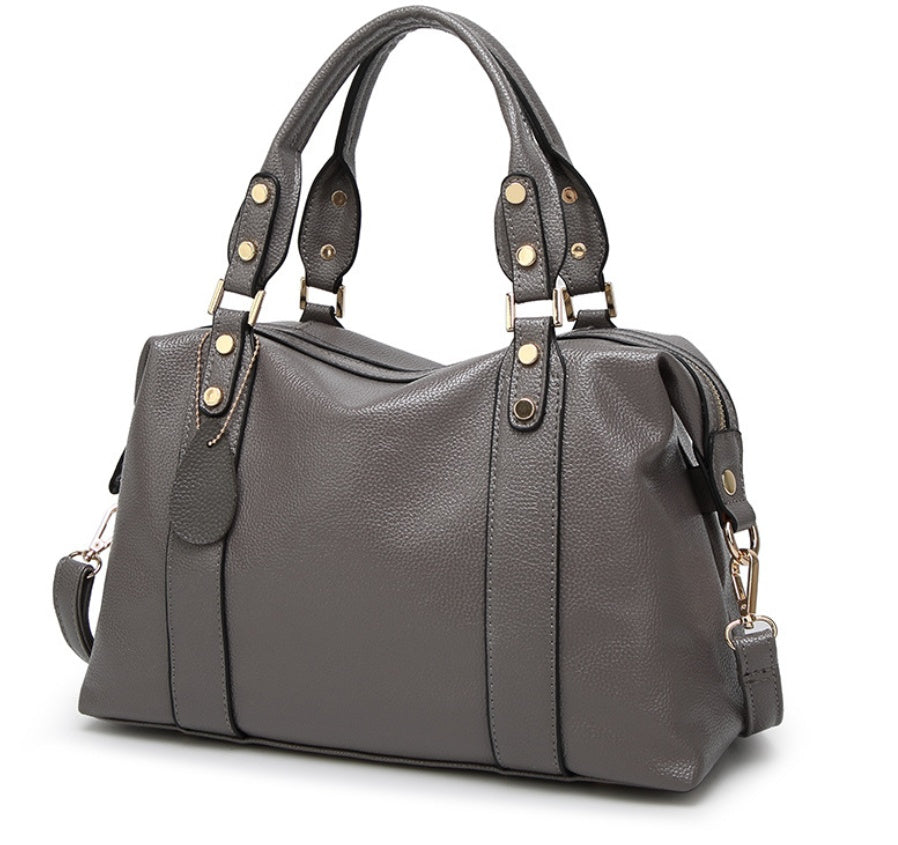 Solid color simple handbag