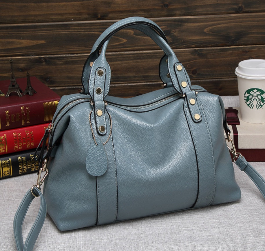 Solid color simple handbag
