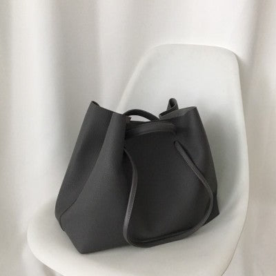 Large-capacity handbag