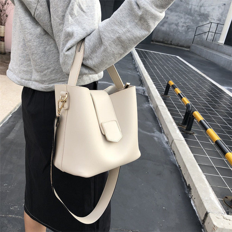 Shoulder messenger handbag