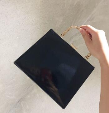 Simple solid color handbag