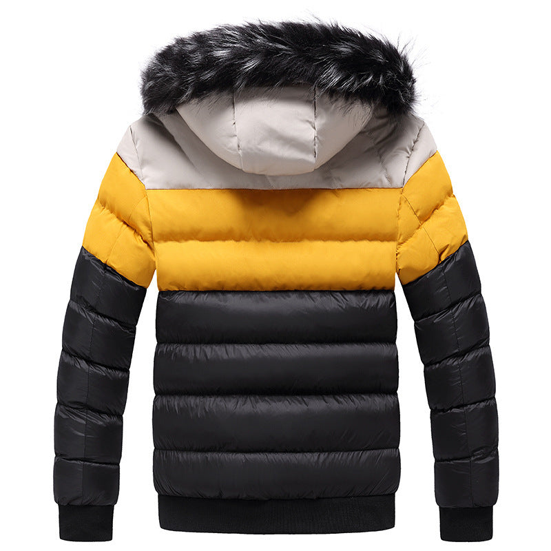 Trendy short padded coat with thick fur collar