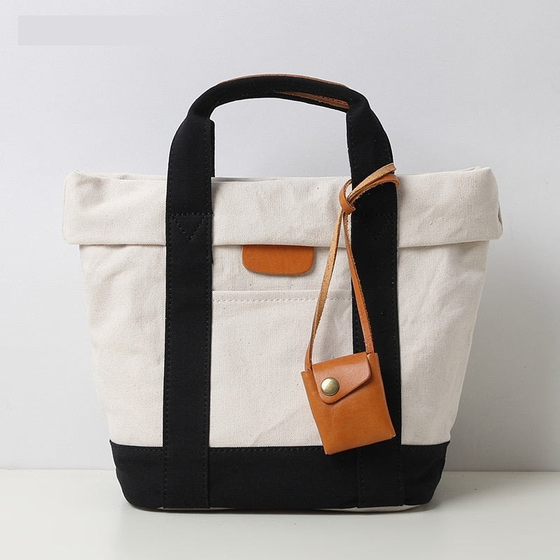 Simple and versatile handbag