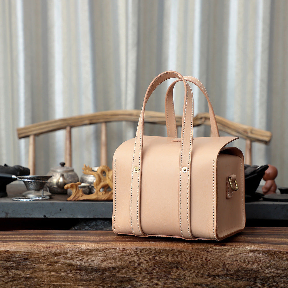Fashion Retro Hand-stitched Handbag