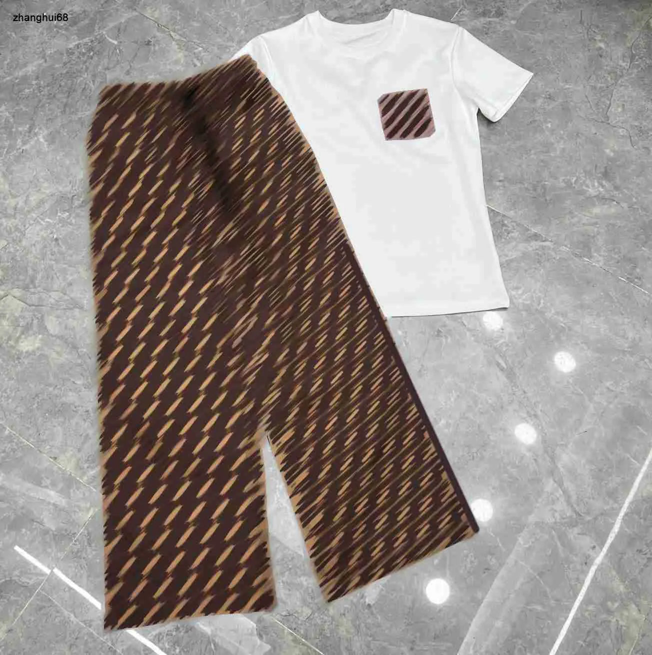 23ss womens designer clothing Womens Tracksuits Presbyopia logo embossed short sleeve T-shirt elastic waist casual wide leg trousers set Women Clothes