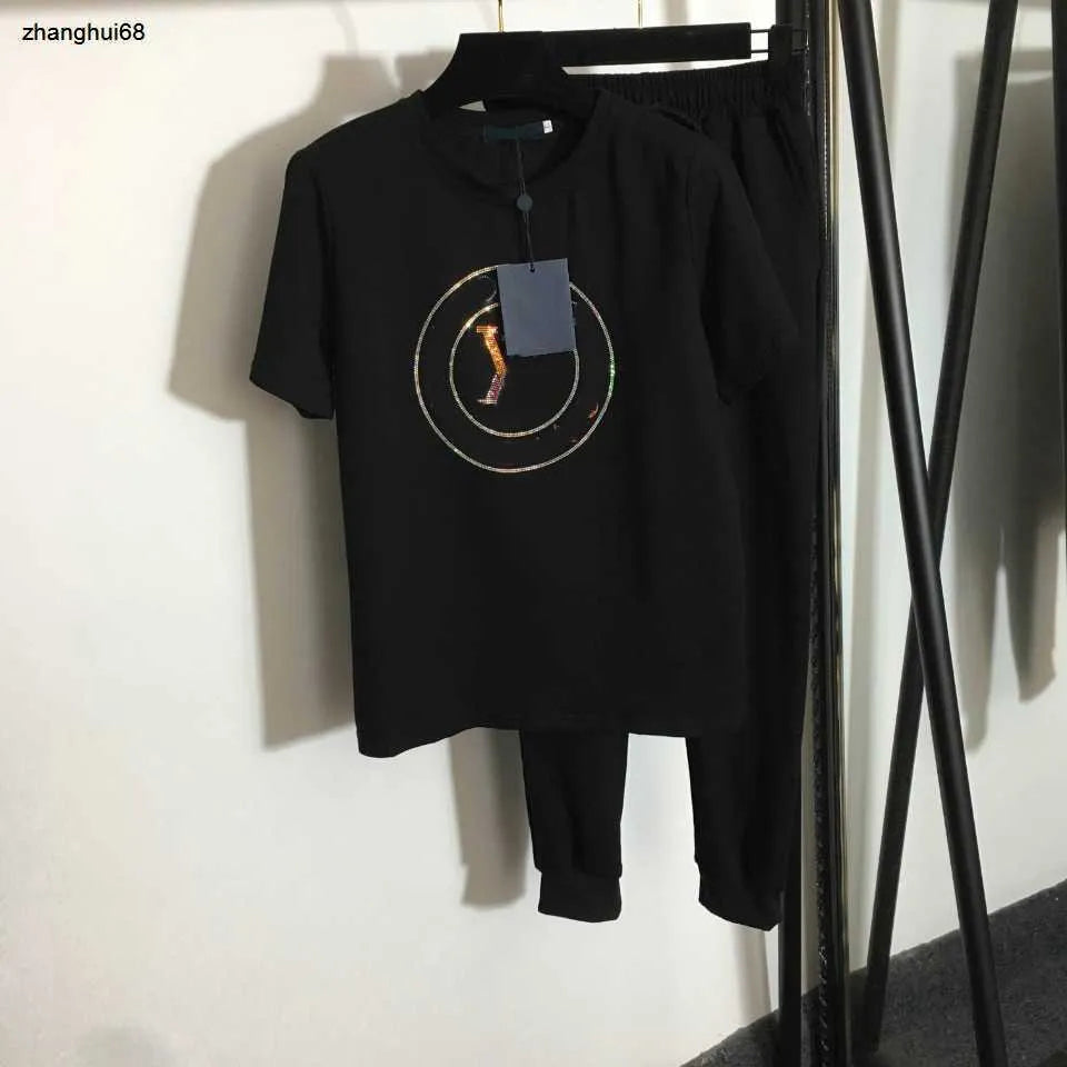 23ss womens designer clothing Womens Tracksuits Presbyopia logo embossed short sleeve T-shirt elastic waist casual wide leg trousers set Women Clothes